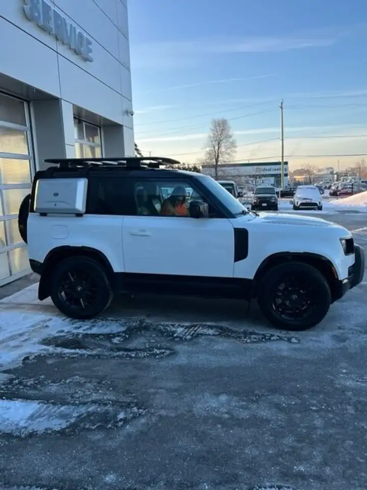 Land Rover Defender снимка Land Rover Defender