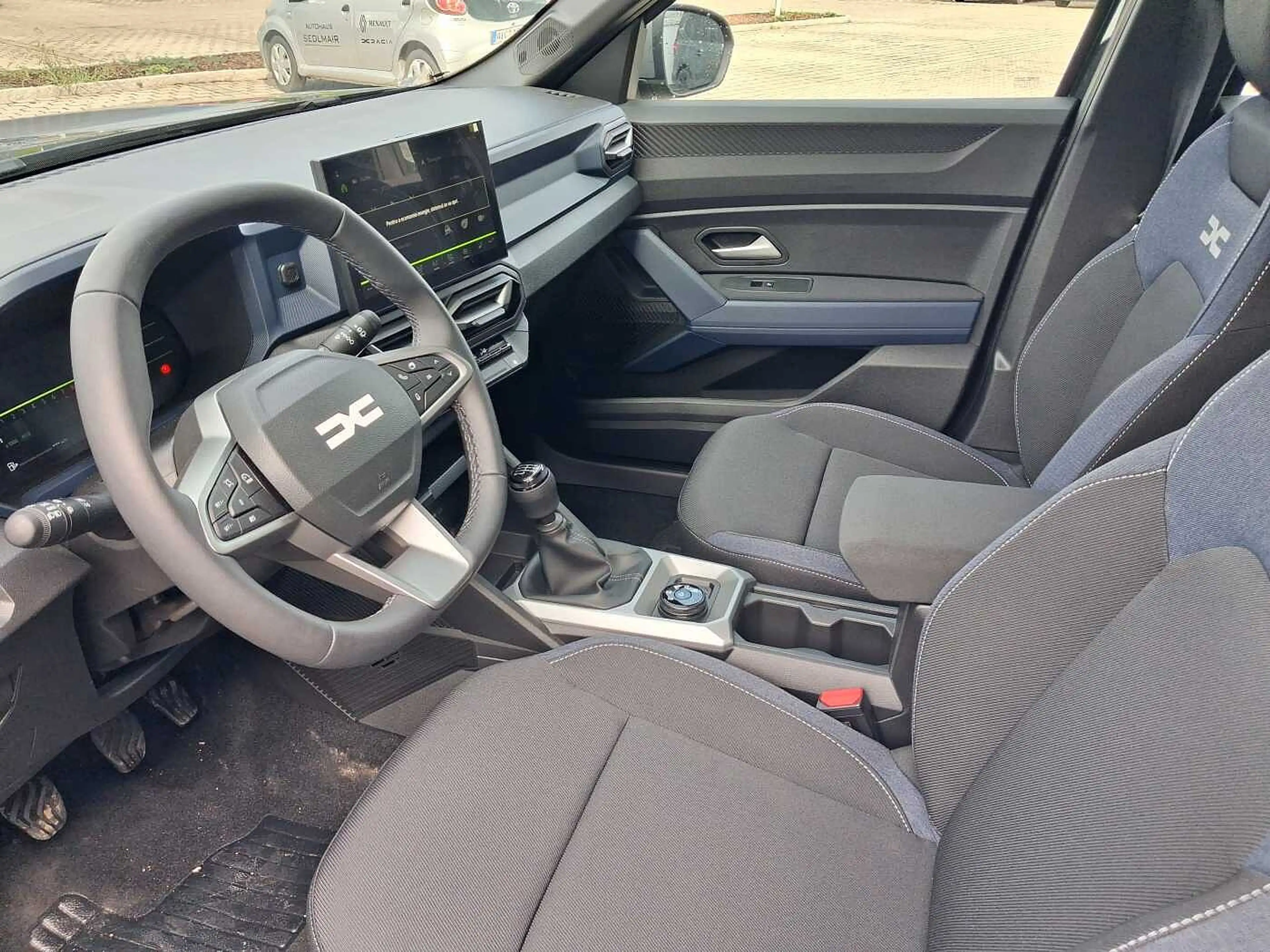 Dacia Bigster Expression Tce130 4x4 Navi, Winter PLUS, Easypaket — photo 5