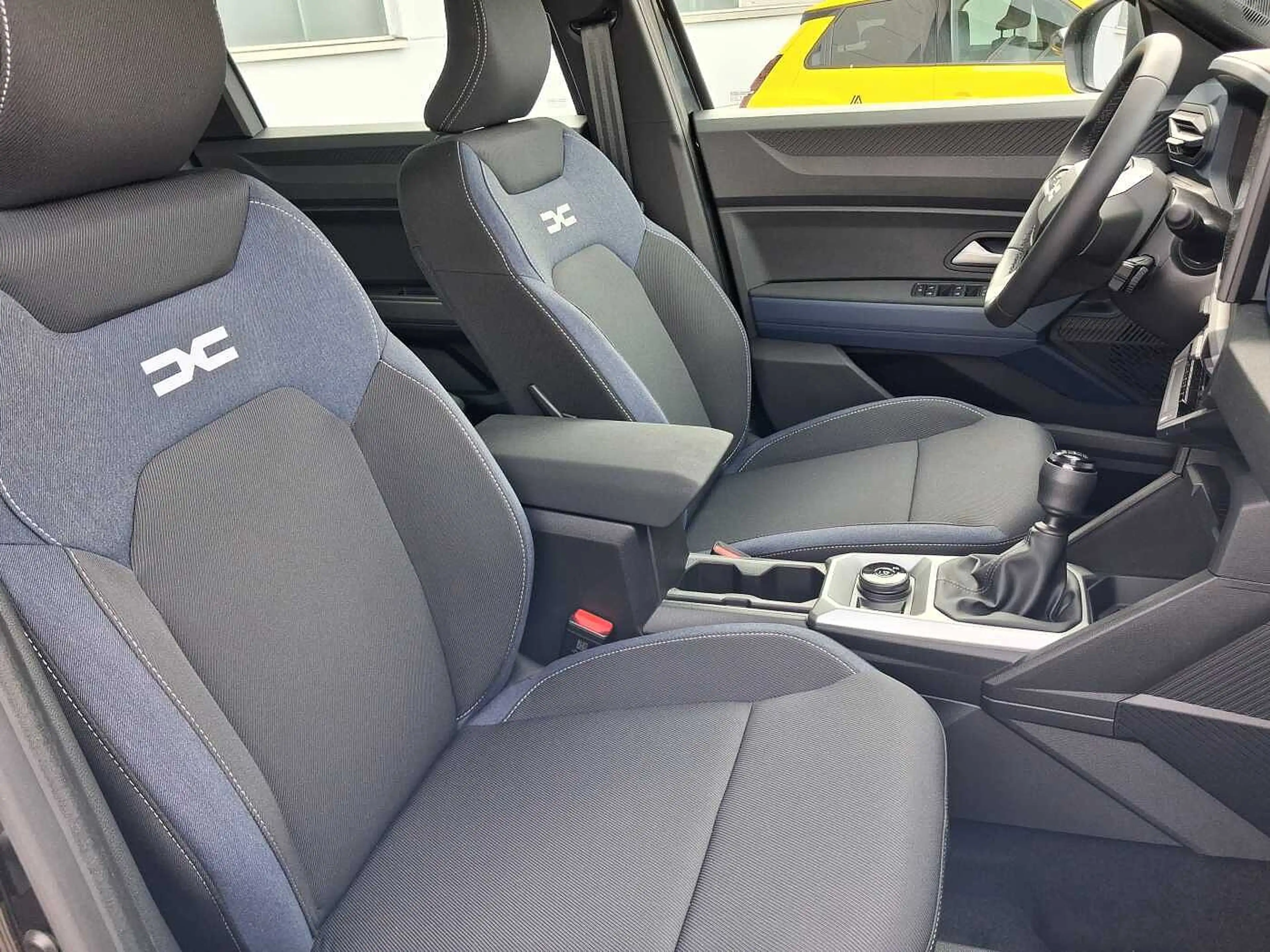 Dacia Bigster Expression Tce130 4x4 Navi, Winter PLUS, Easypaket — photo 6