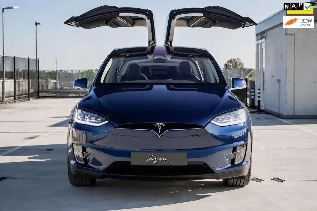 Tesla Model X 2017 из Европы — купить под ключ