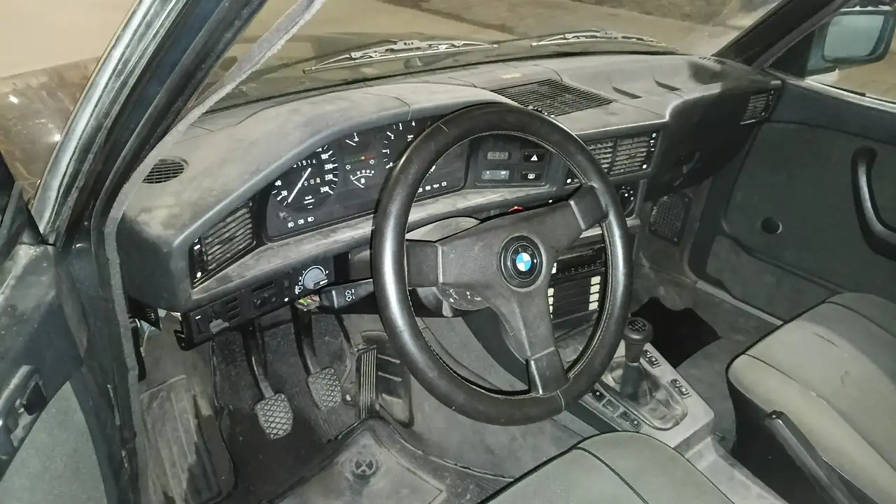BMW 528i, foto 4