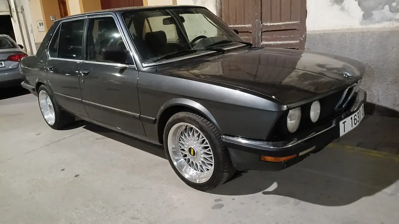 BMW 528i, foto 3