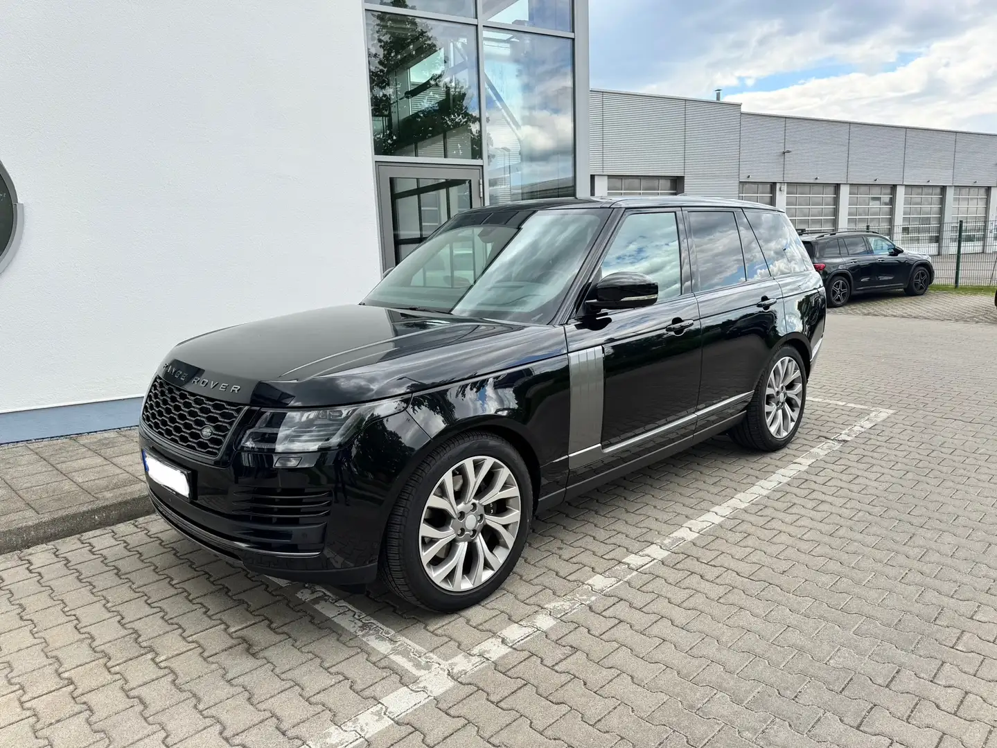 Land Rover Range Rover Range Rover 4.4 SDV8 Vogue Schwarz - 1