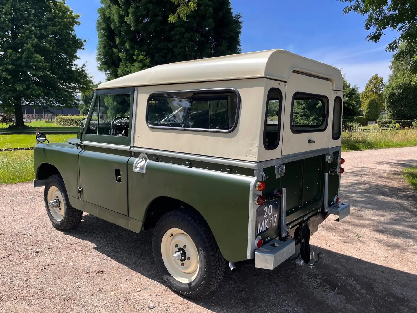 Otros Series 2 Laro JEEP Defender Verde - 2