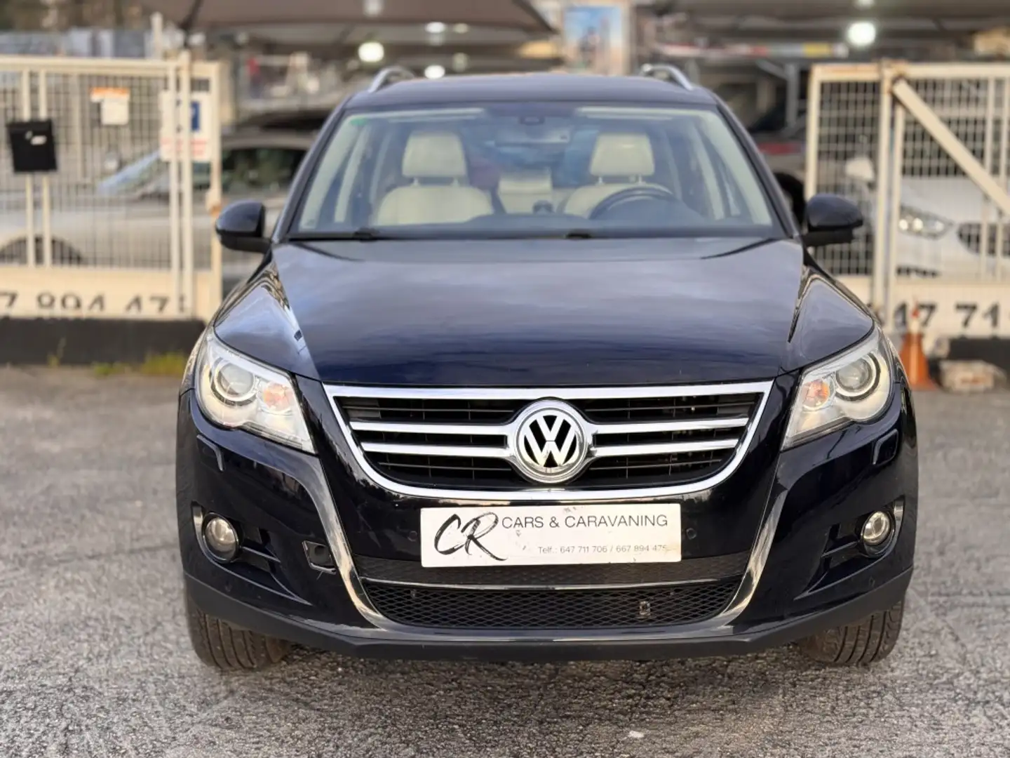 Volkswagen Tiguan 2.0TDI +Motion Чорний - 2