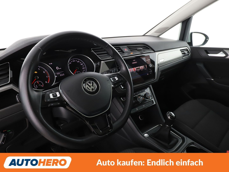 Volkswagen Touran 1.2 TSI Comfortline BlueMotion Tech — photo 11
