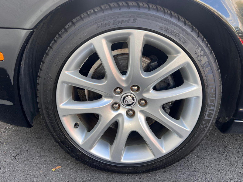 Jaguar XJ Collection — photo 10