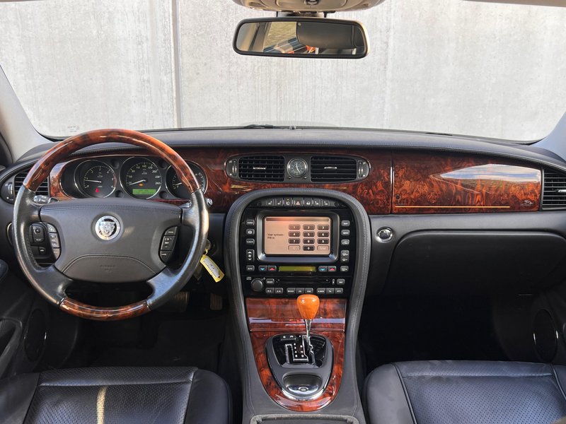 Jaguar XJ Collection — photo 5