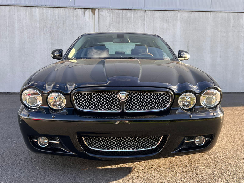 Jaguar XJ Collection — photo 2