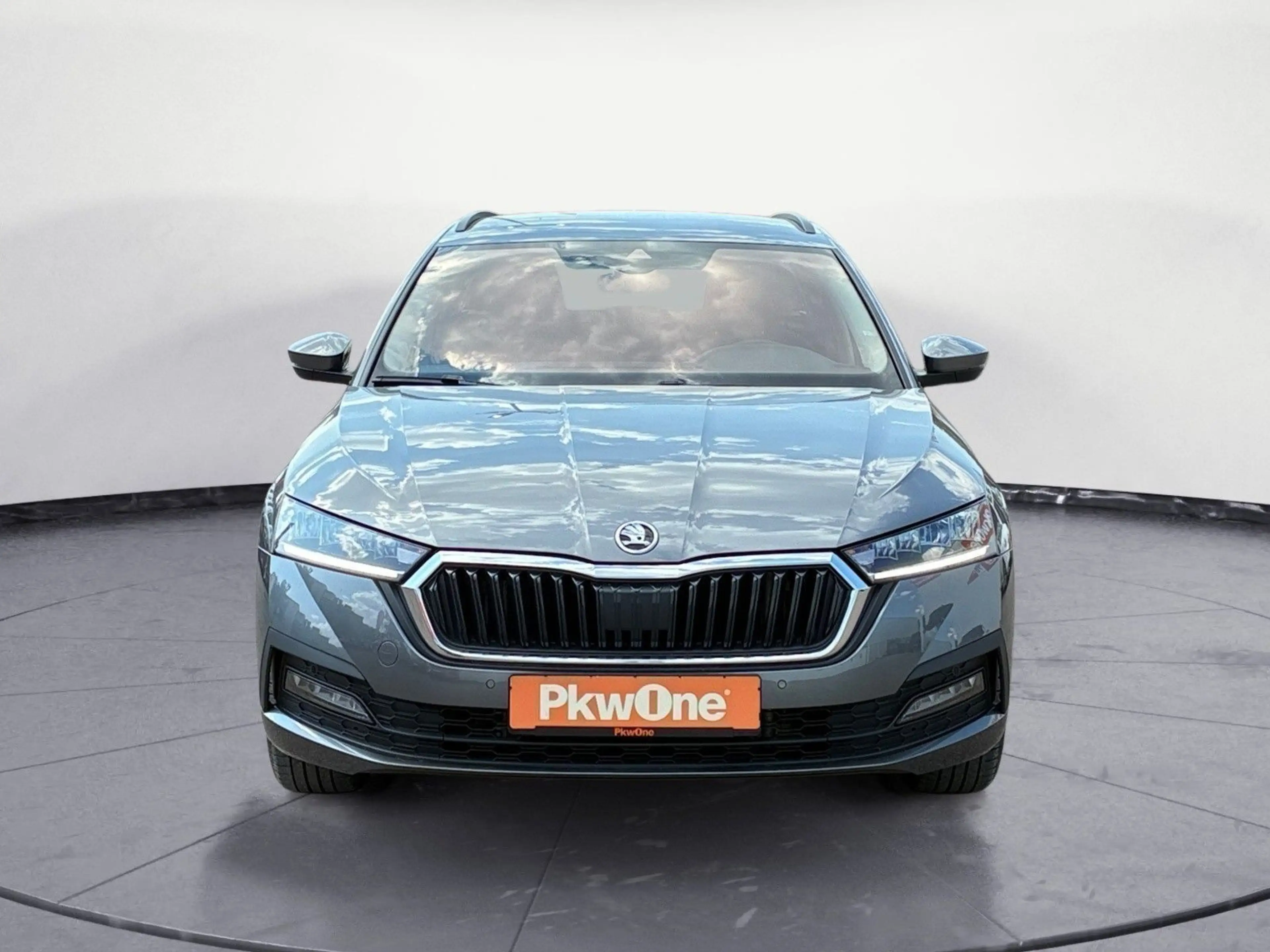 Skoda Octavia 2,0 Ambition ACC*PDC*NAVI*SHZ*LHZ*KLIMA* — photo 7