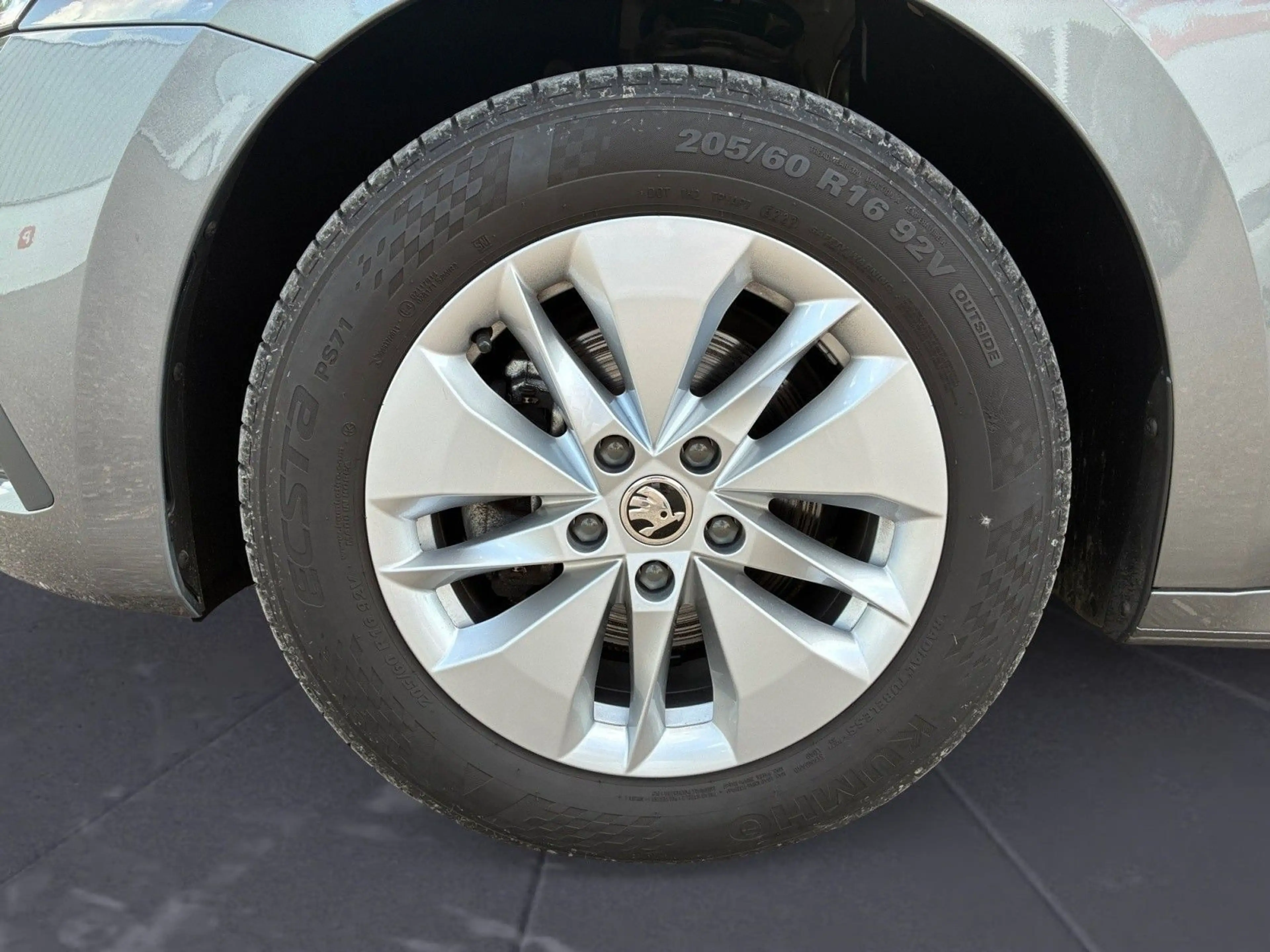 Skoda Octavia 2,0 Ambition ACC*PDC*NAVI*SHZ*LHZ*KLIMA* — photo 6