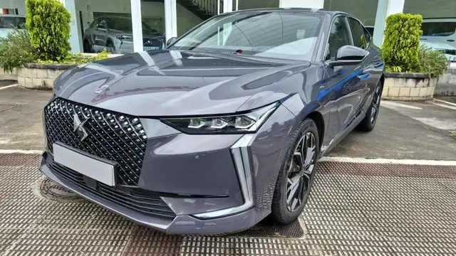 DS Automobiles DS 4 BlueHDi Etoile Alcantara Aut. 130