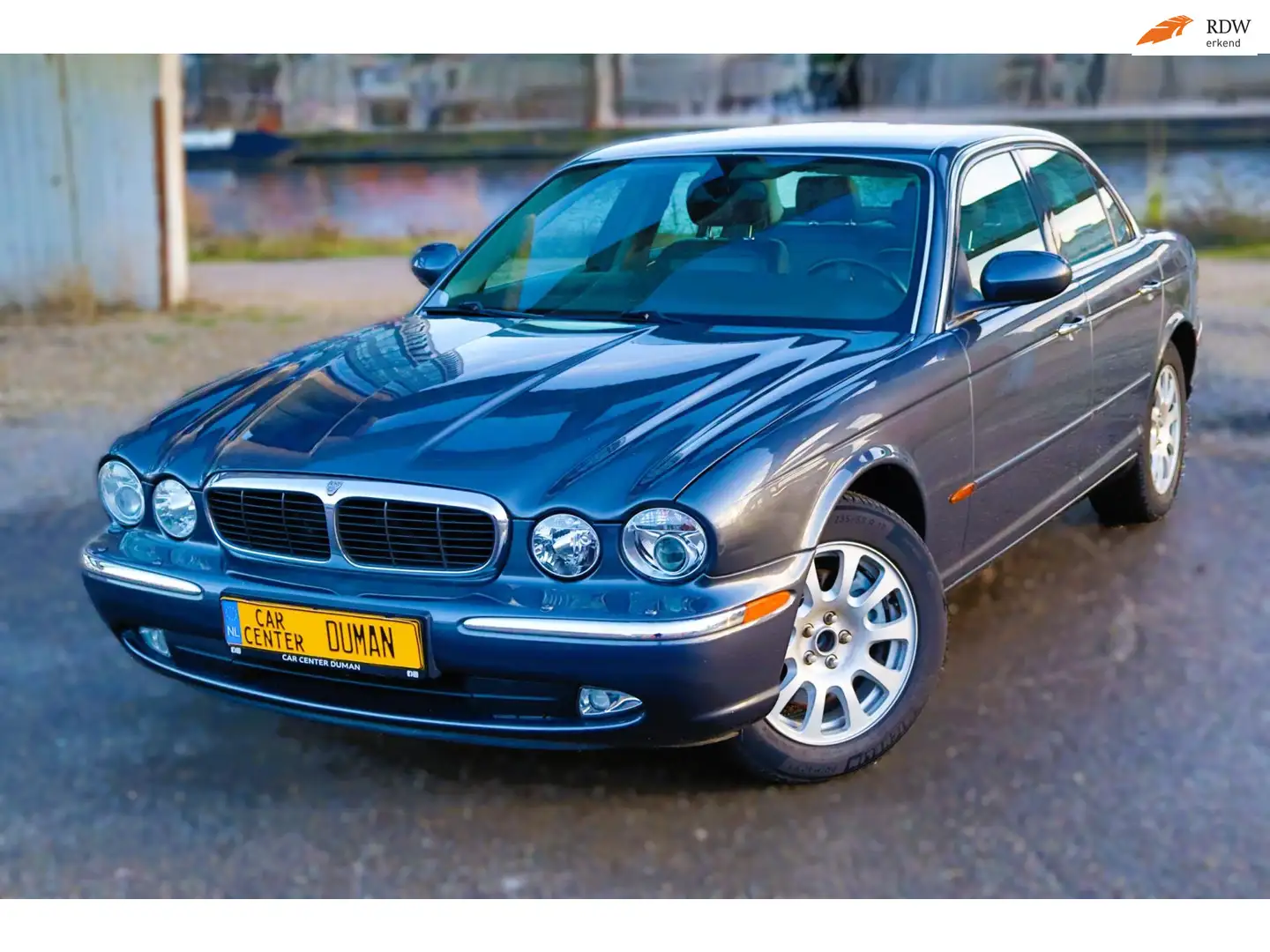 Jaguar XJ 3.0 V6 Sport NAP Leer Clima Stoelverwarming Navi Gris - 1