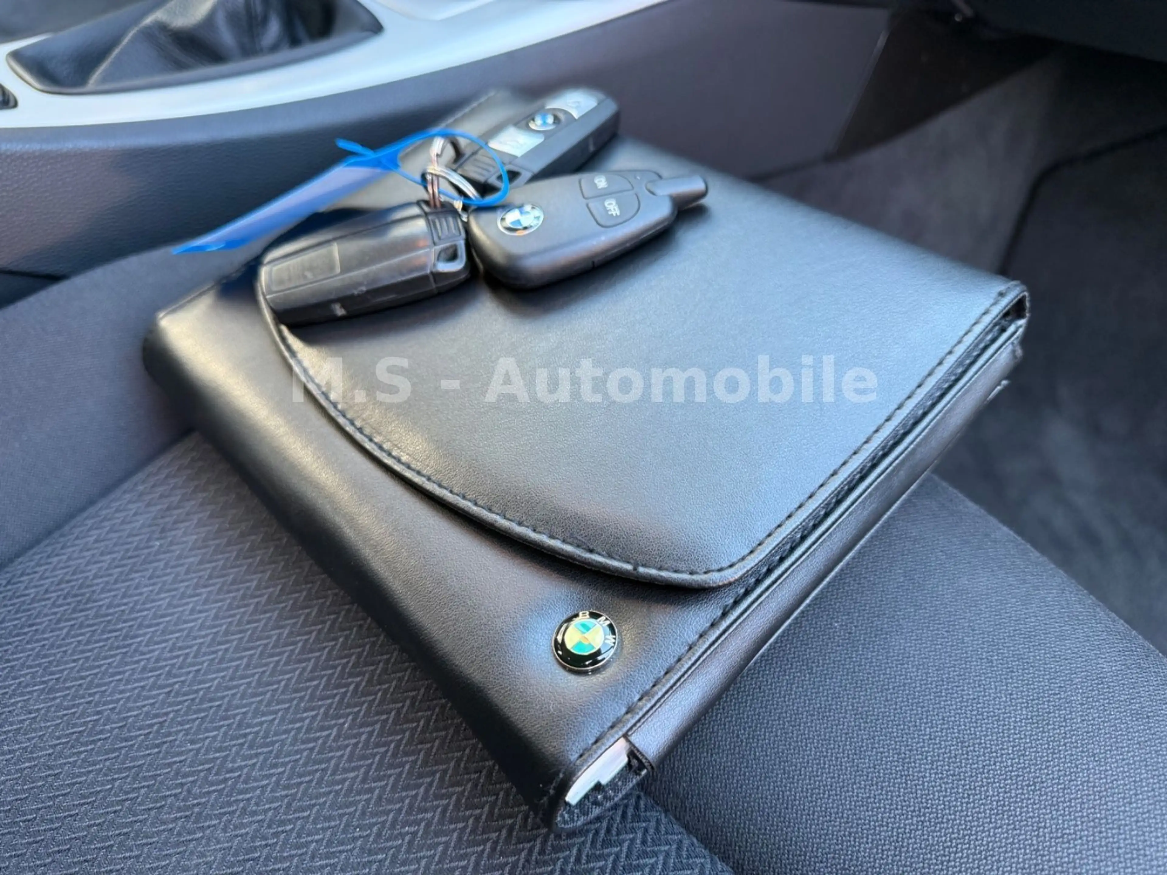 BMW 318 d Touring*Navi*PDC*SHZ*USB*Klima*Freisprech* — photo 13