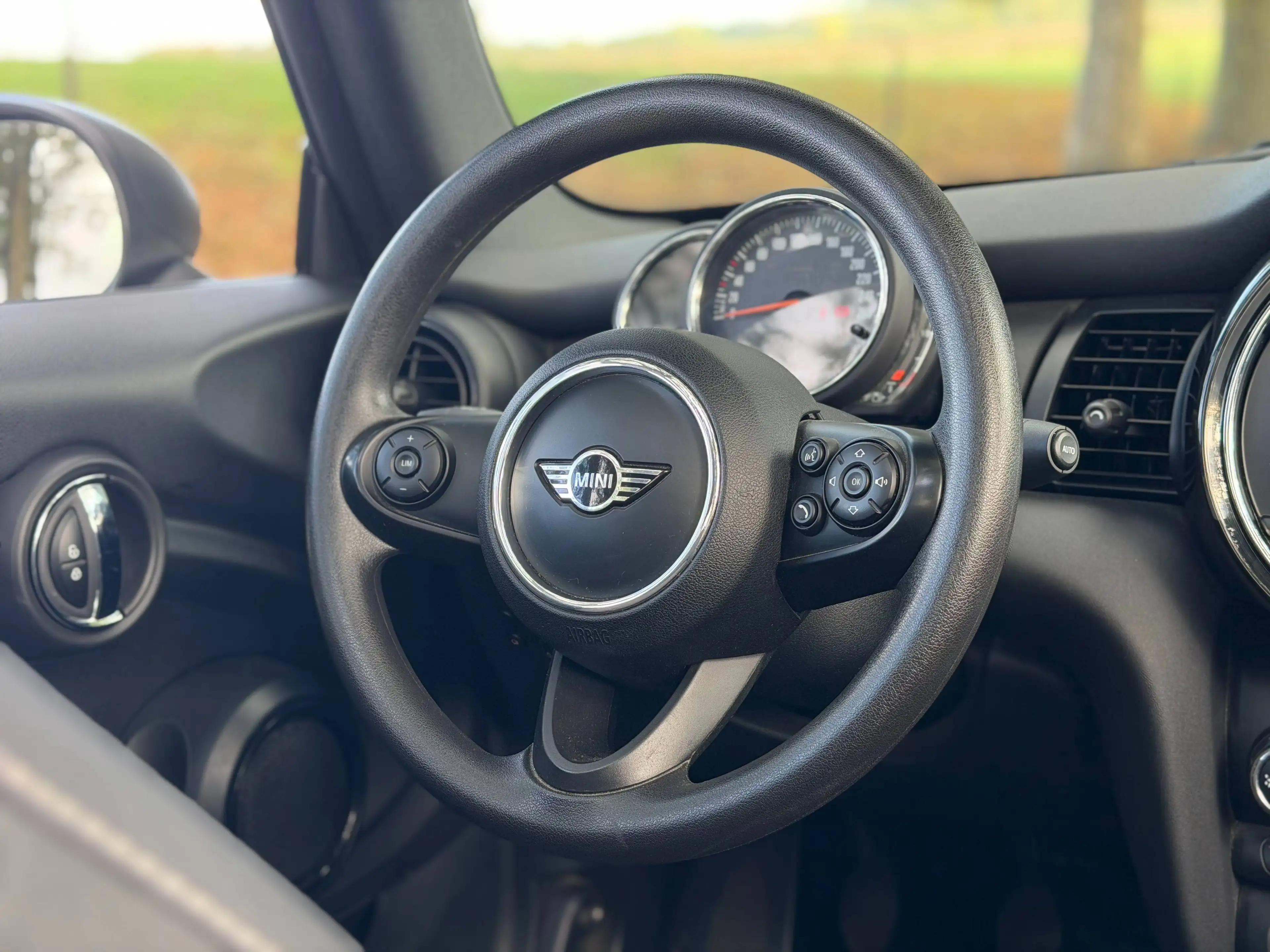 MINI One Cabrio 1.5i 102cv - GPS - LED - Sièges chauffants — photo 15