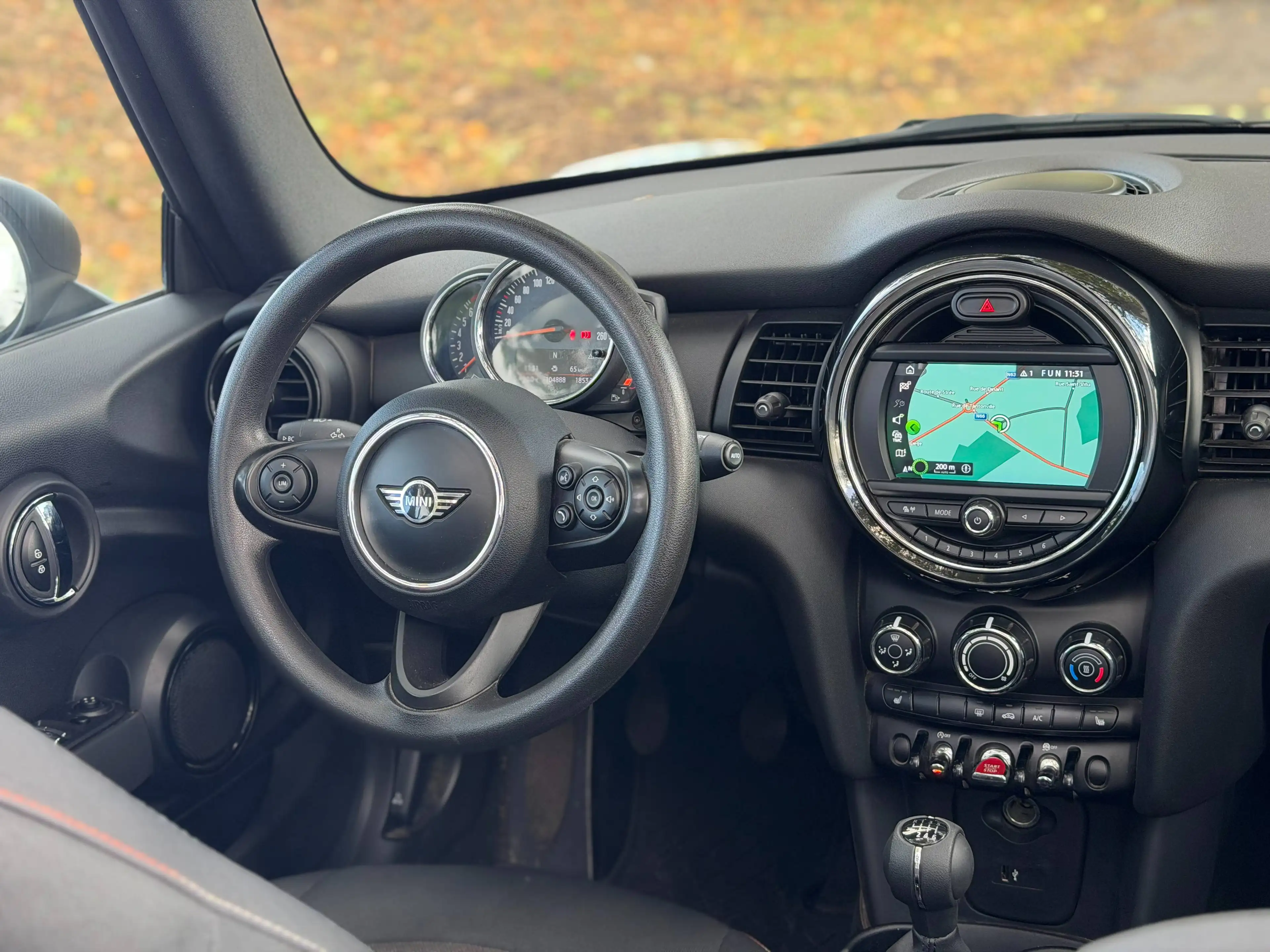 MINI One Cabrio 1.5i 102cv - GPS - LED - Sièges chauffants — photo 11