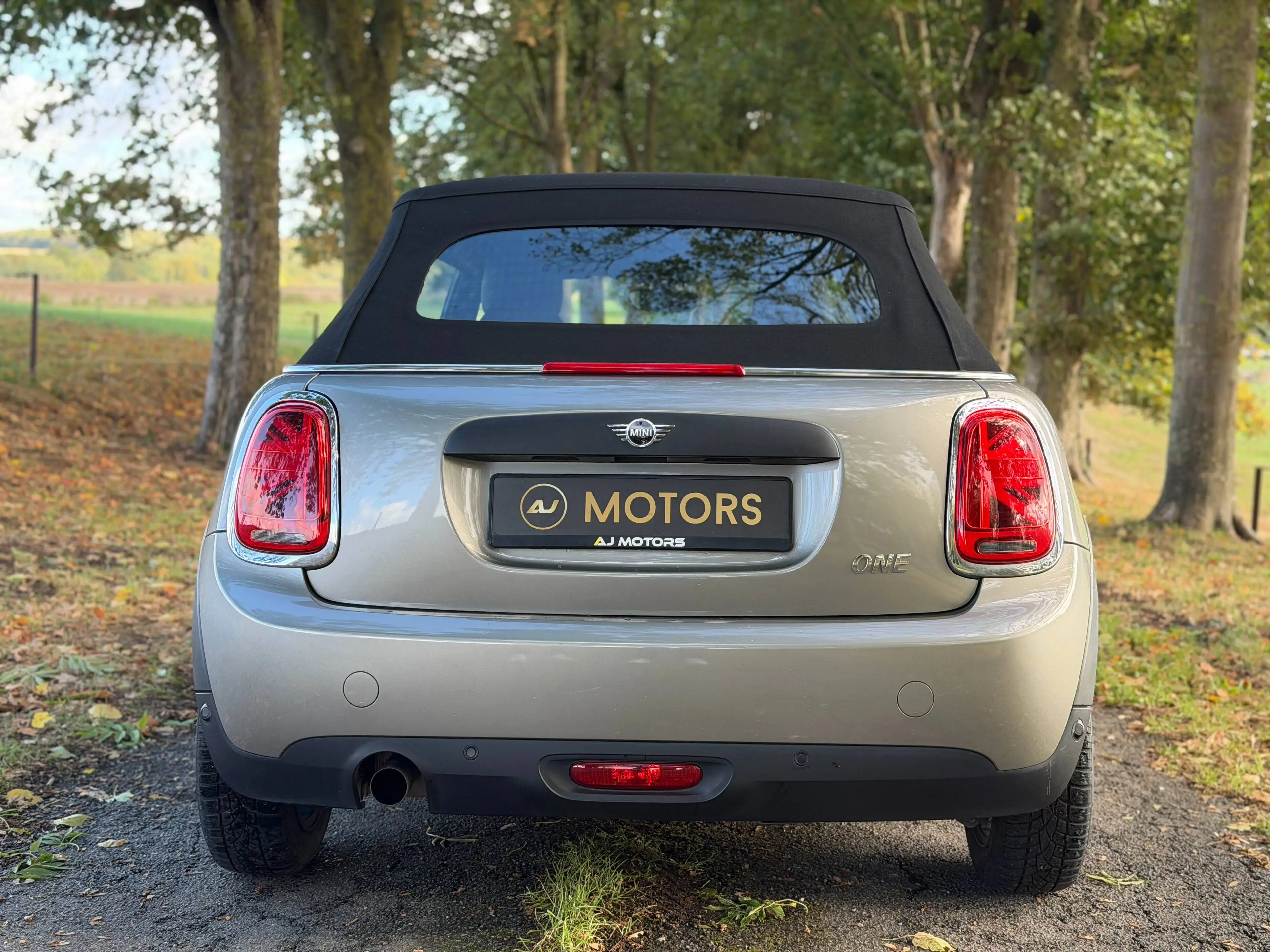 MINI One Cabrio 1.5i 102cv - GPS - LED - Sièges chauffants — photo 4