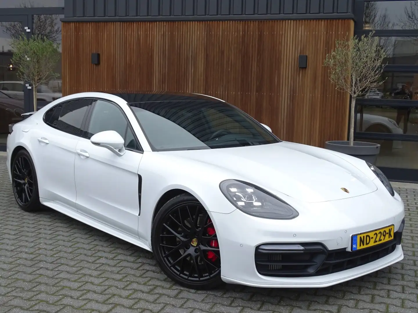 Porsche Panamera 2.9 4S 441PK / Sport Design / PSAM / Bose *NAP* Alb - 2