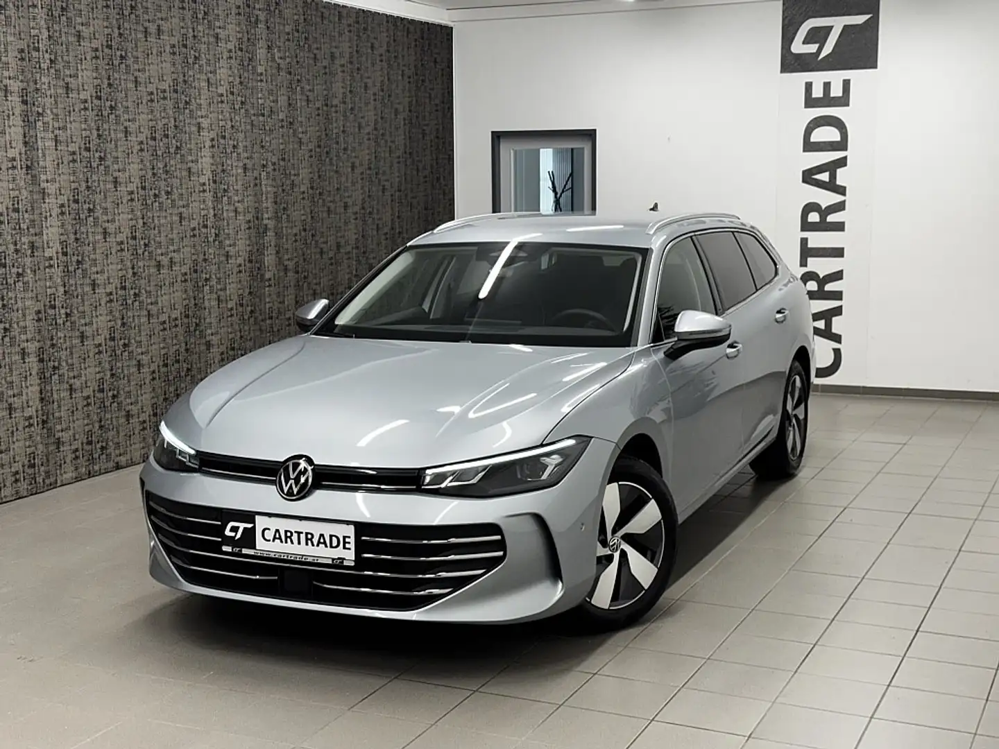 Volkswagen Passat Variant 2.0 TDI SCR Business DSG /LED/ VIRTUAL/ ACC/ NA... Argent - 2