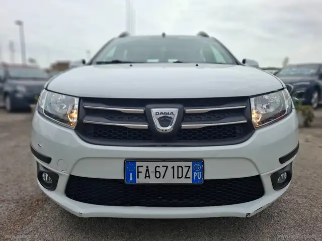 Dacia Logan view 2