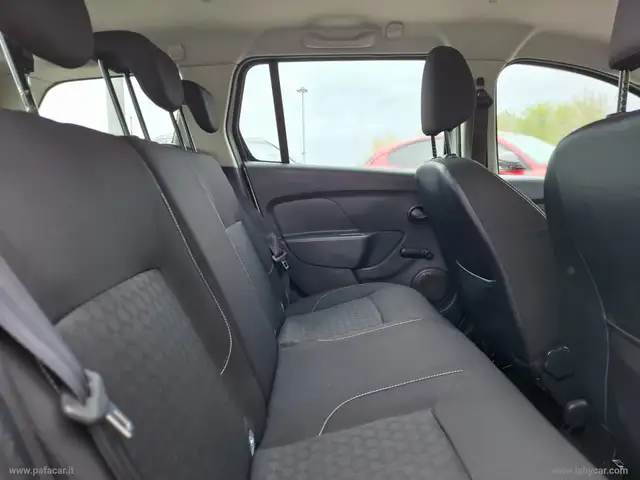 Dacia Logan view 17
