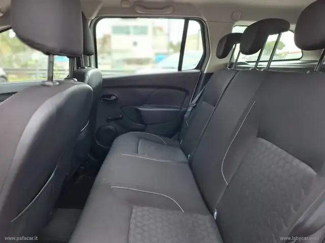 Dacia Logan view 20