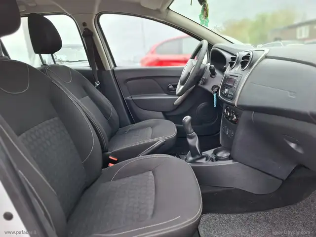 Dacia Logan view 15