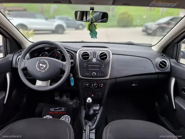Dacia Logan view 19