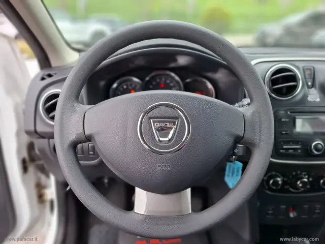 Dacia Logan view 9