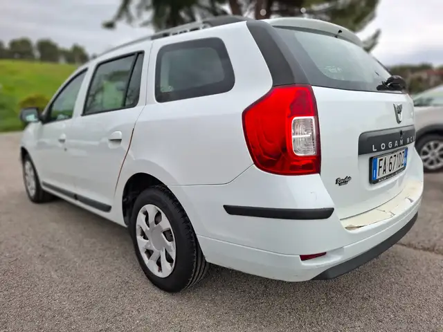 Dacia Logan view 21