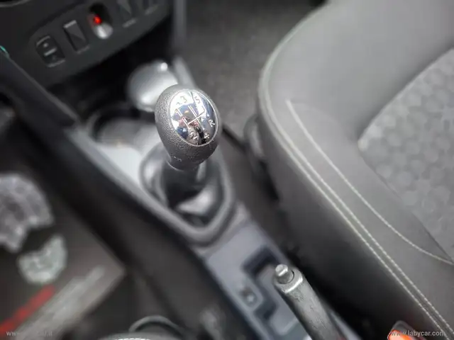 Dacia Logan view 13
