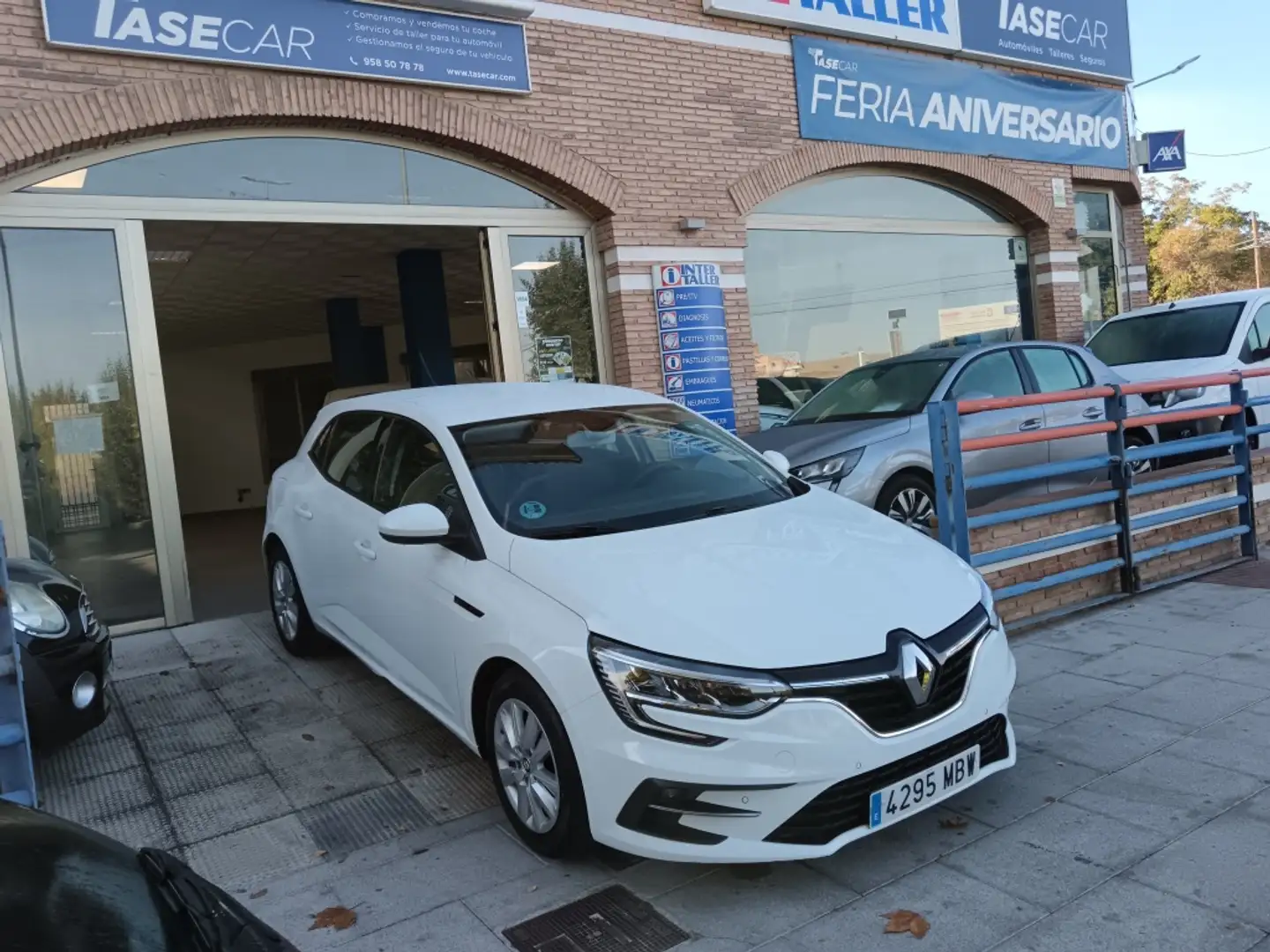 Renault Megane 1.5dCi Blue Equilibre 85kW Blanc - 2