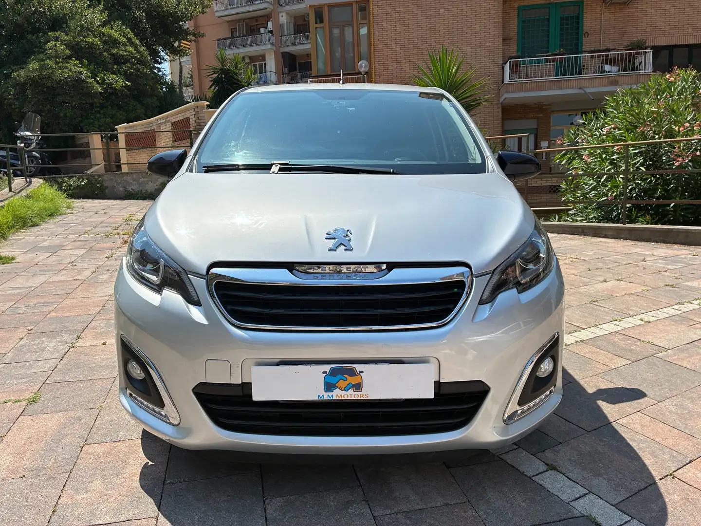 Peugeot 108 108 5p 1.2 puretech Allure 82 cv Argento - 2