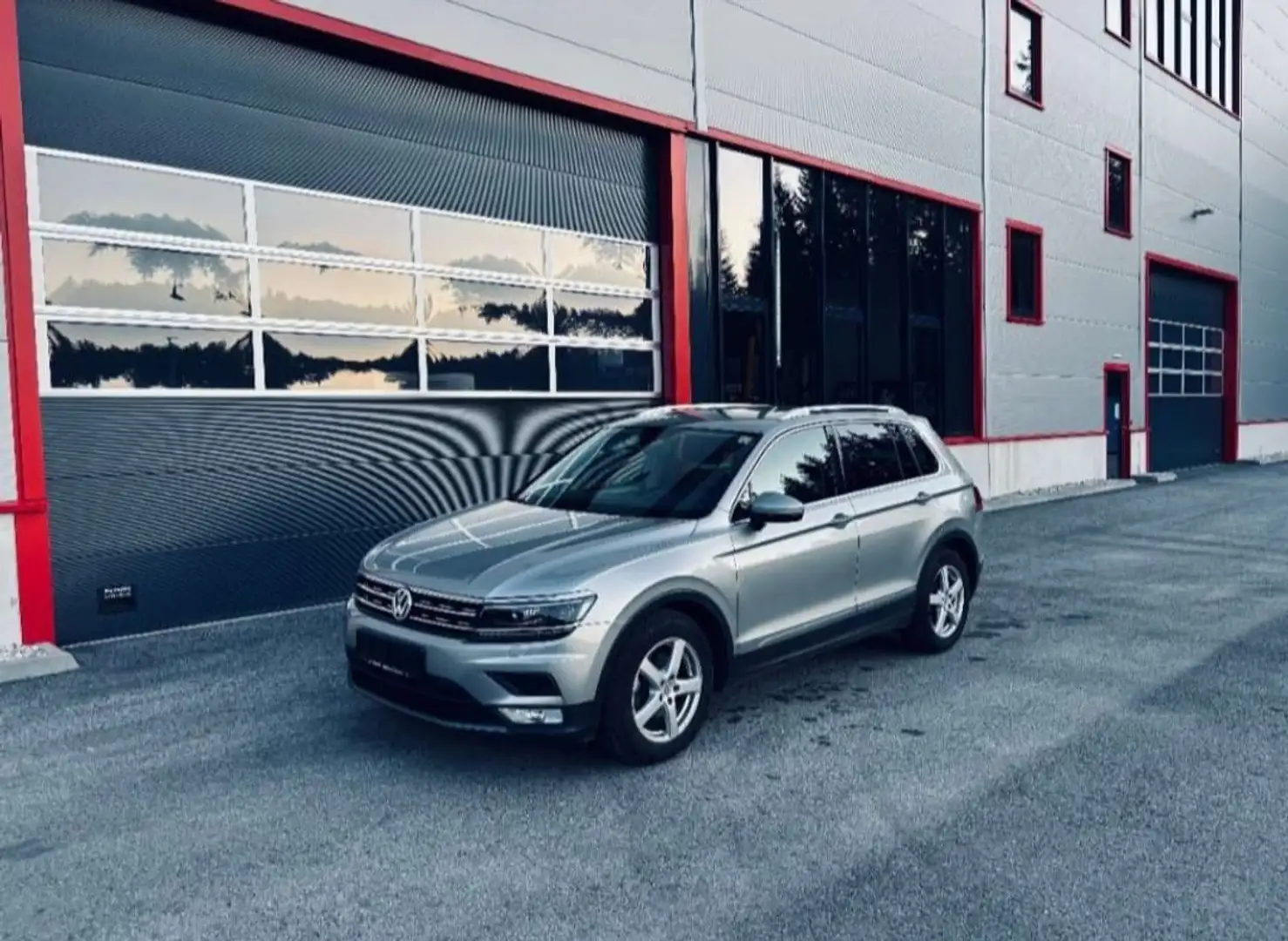Volkswagen Tiguan 2,0 TDI SCR Comfortline - 1