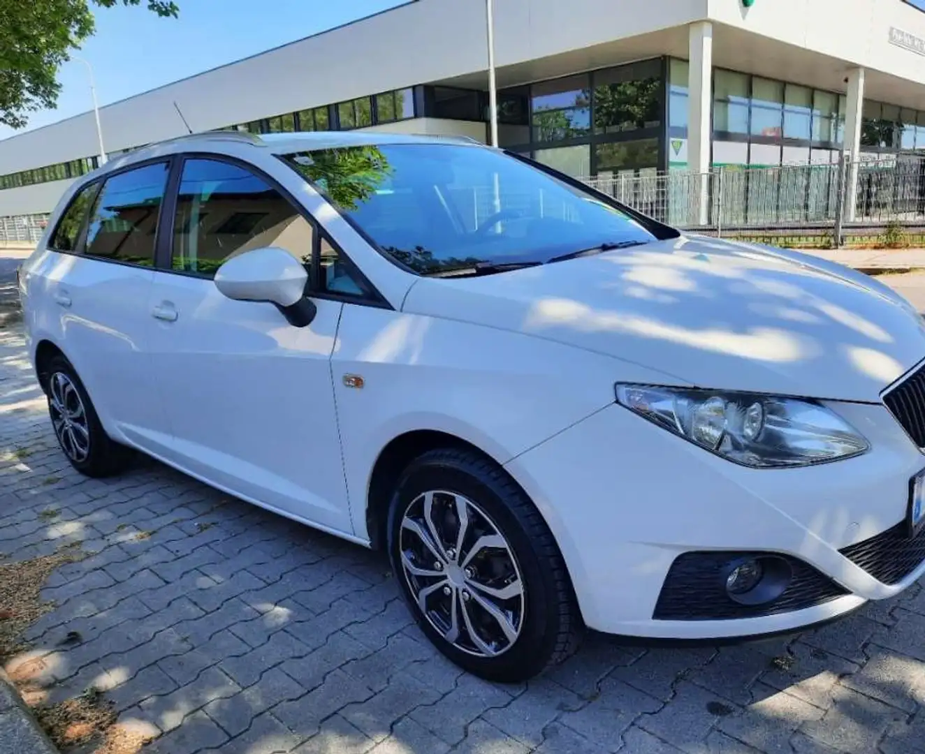 SEAT Ibiza Ibiza ST Reference 1,4 Reference Weiß - 2