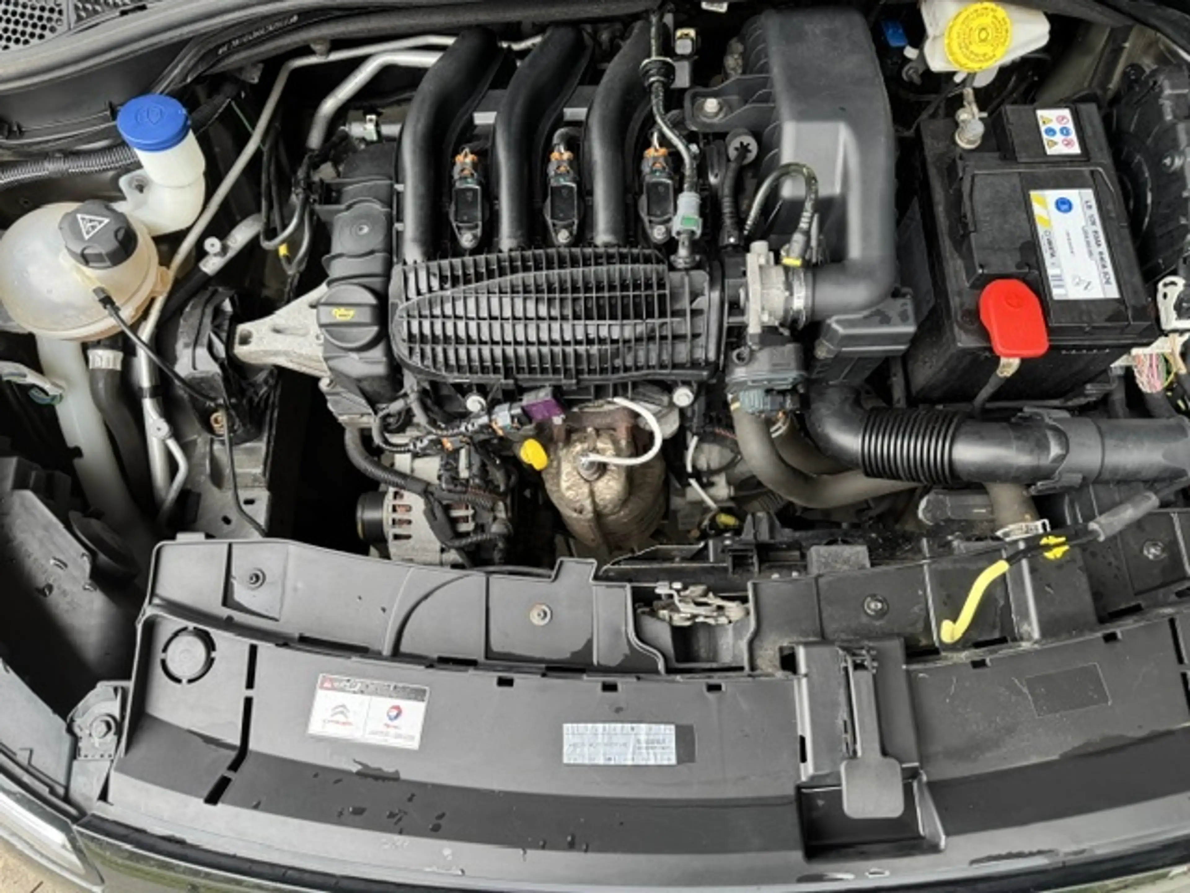 Citroen C4 Cactus 1.2 PT BUSINESS EDITION — photo 26
