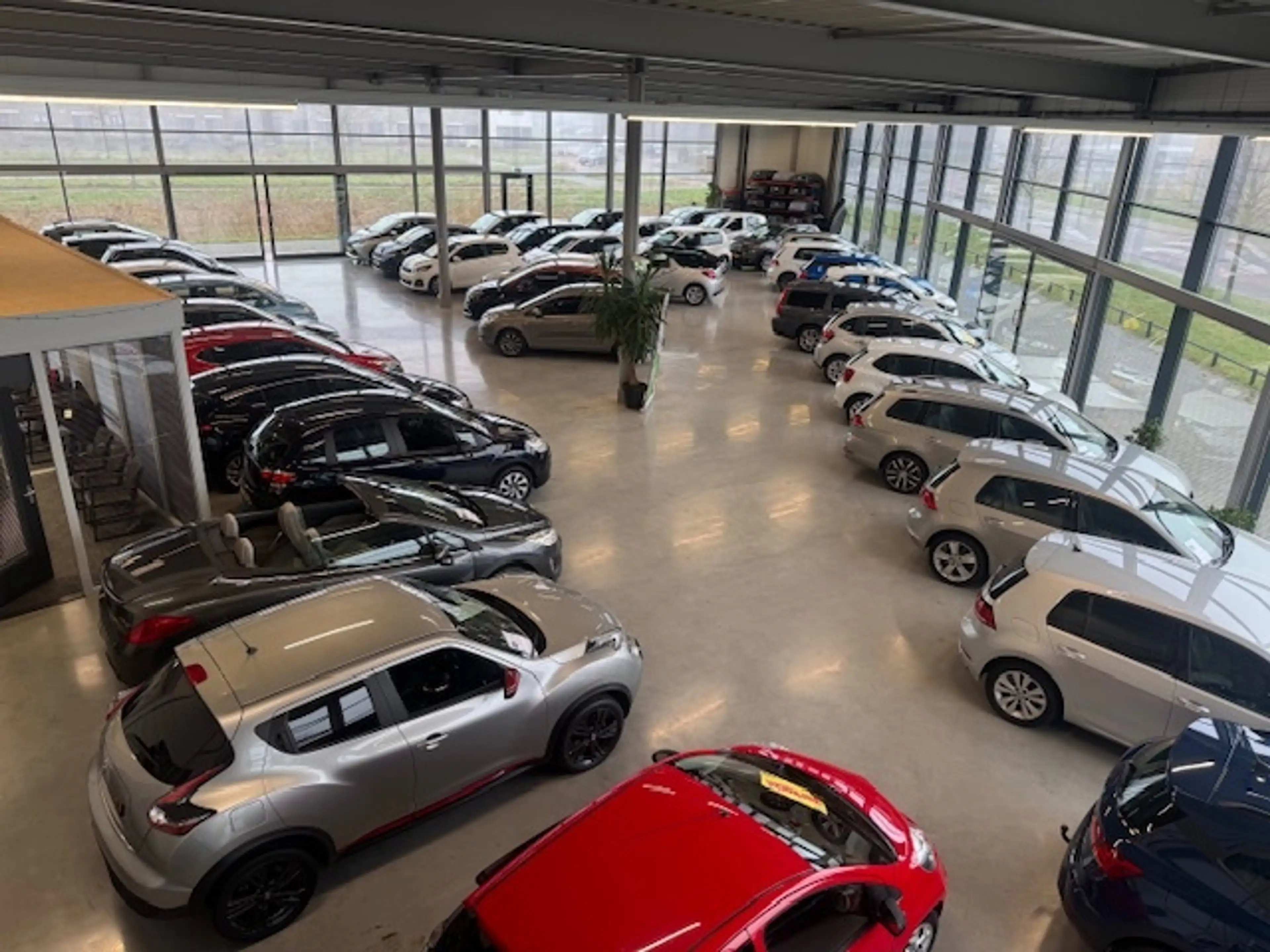 Citroen C4 Cactus 1.2 PT BUSINESS EDITION — photo 30