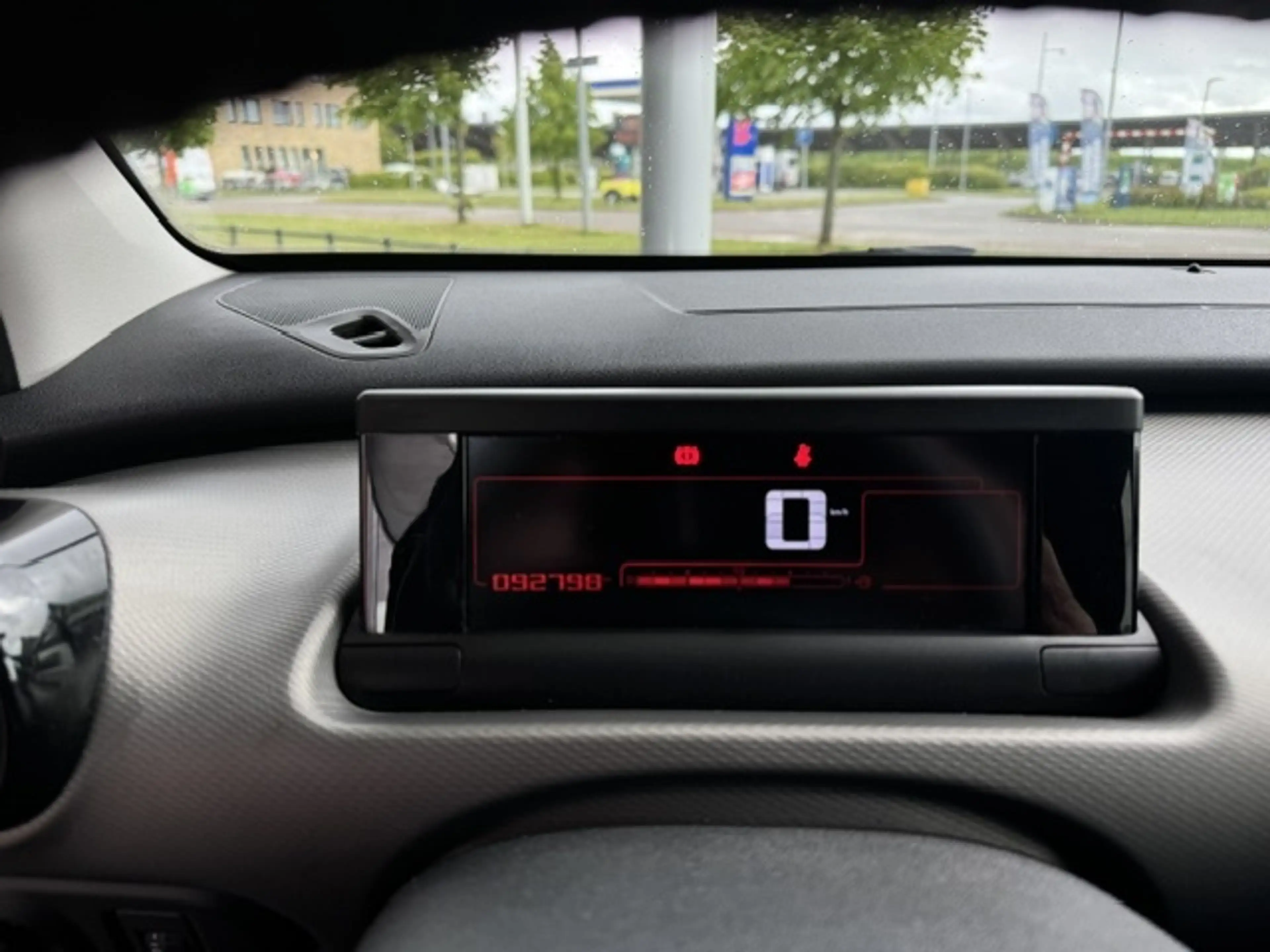 Citroen C4 Cactus 1.2 PT BUSINESS EDITION — photo 9