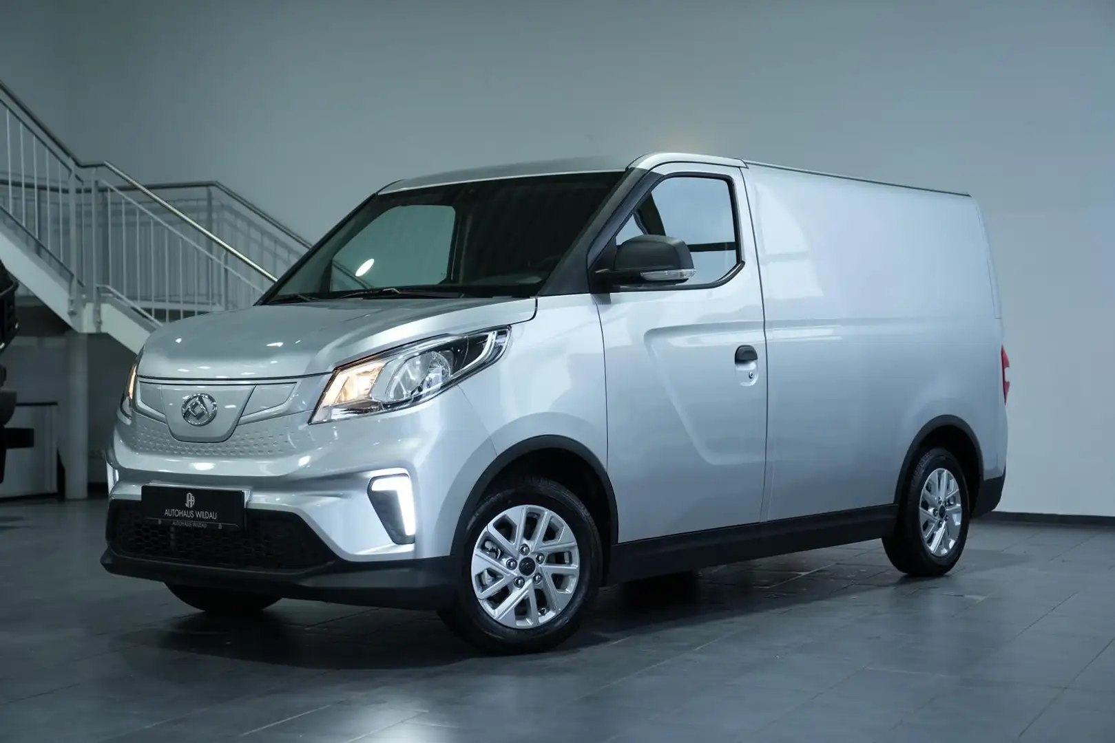 Maxus eDeliver 3 Kasten L1H1 Argent - 1