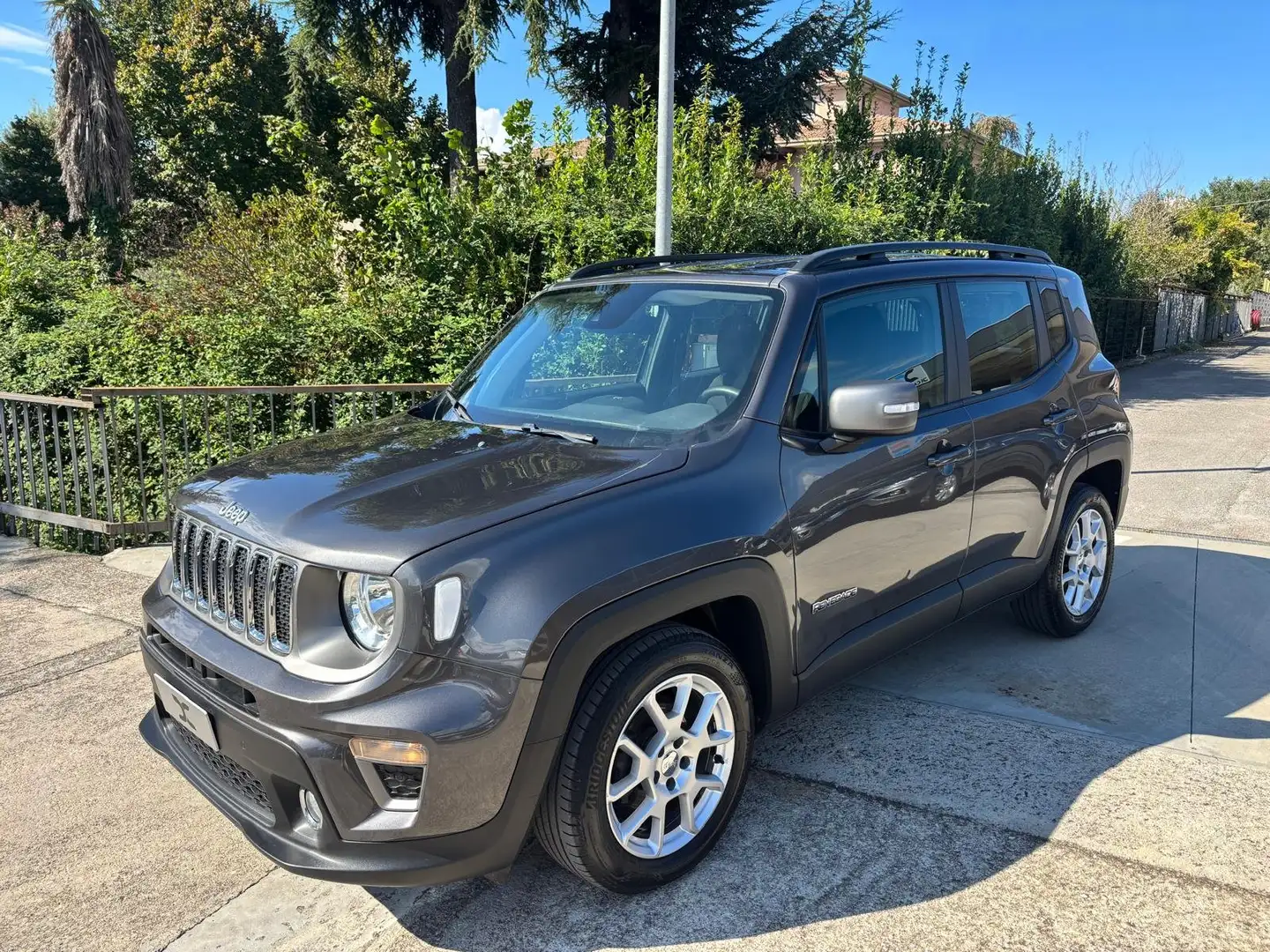 Jeep Renegade 1.6 Mjt Limited 130cv Cerchi 17 - Pdc - Car Play Grigio - 1