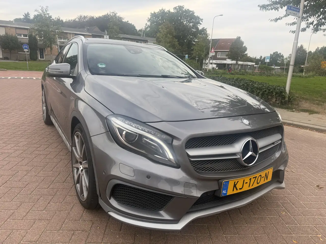 Mercedes-Benz GLA 45 AMG