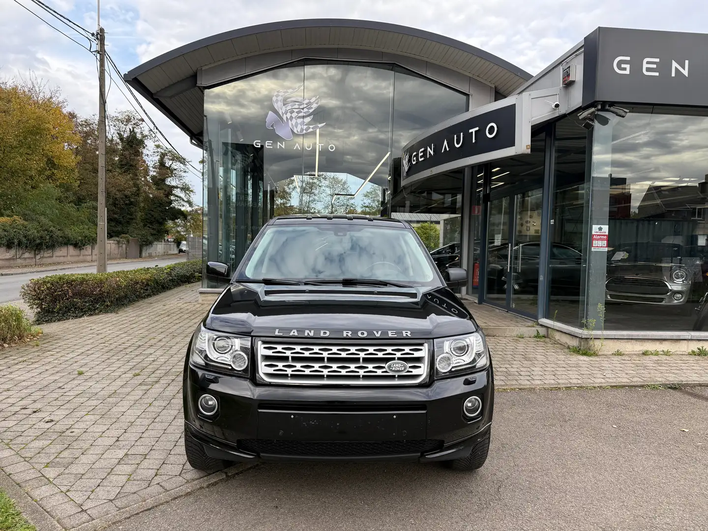 Land Rover Freelander 2.2 Td4 SE Dynamic Automatique Cuir Chauf. FULL Op Fekete - 2