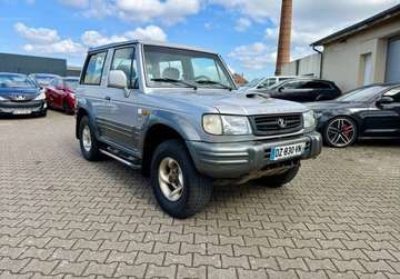 Galloper, un solide 4x4 de 2001 avec 222 000 km au compteur.model gls et bon état ..