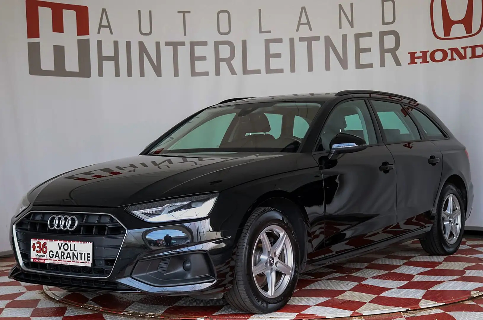 Audi A4 Avant 30 TDI / AHV / NAVI / PDC Noir - 1