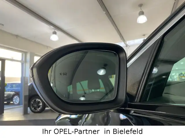 Opel Insignia view 8