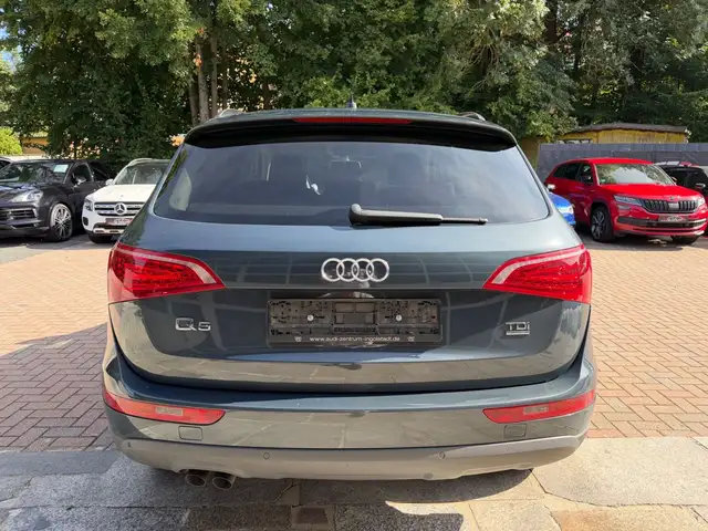 Audi Q5 view 6
