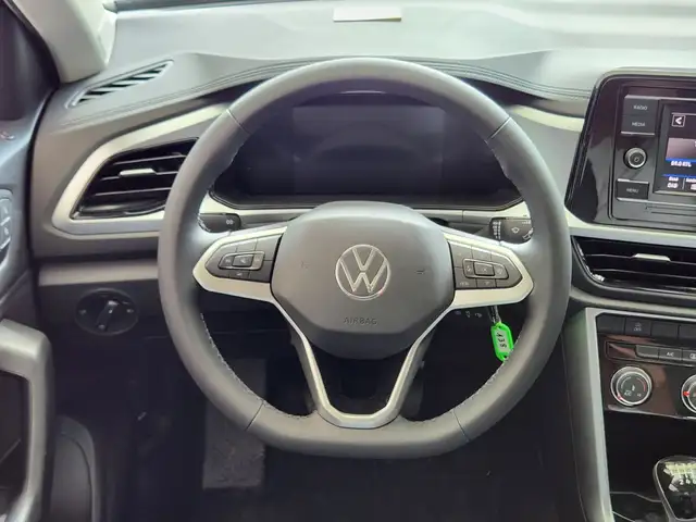 Volkswagen T-Roc view 15