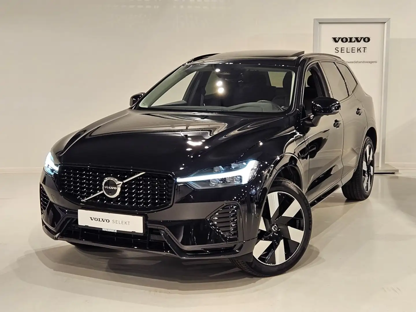 Volvo XC60 T8 Recharge Dark Long Range Noir - 1