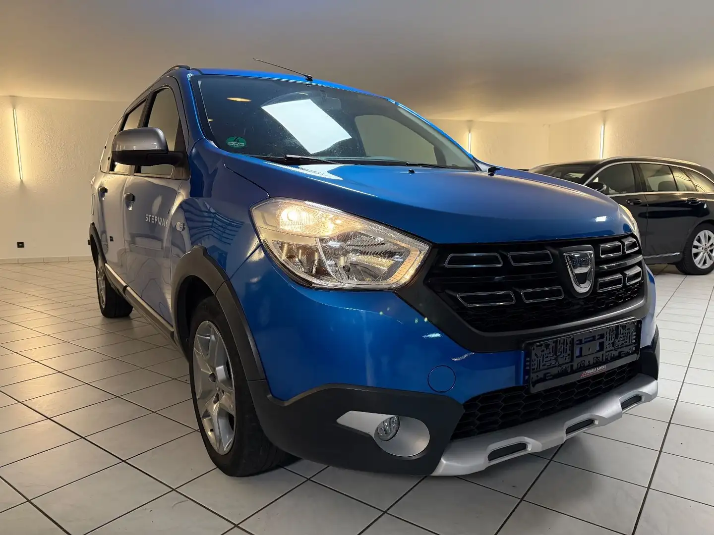 Dacia Lodgy Stepway,7-Sitzer,Kamera,Klima,Navi,Tüv-Neu Blau - 1
