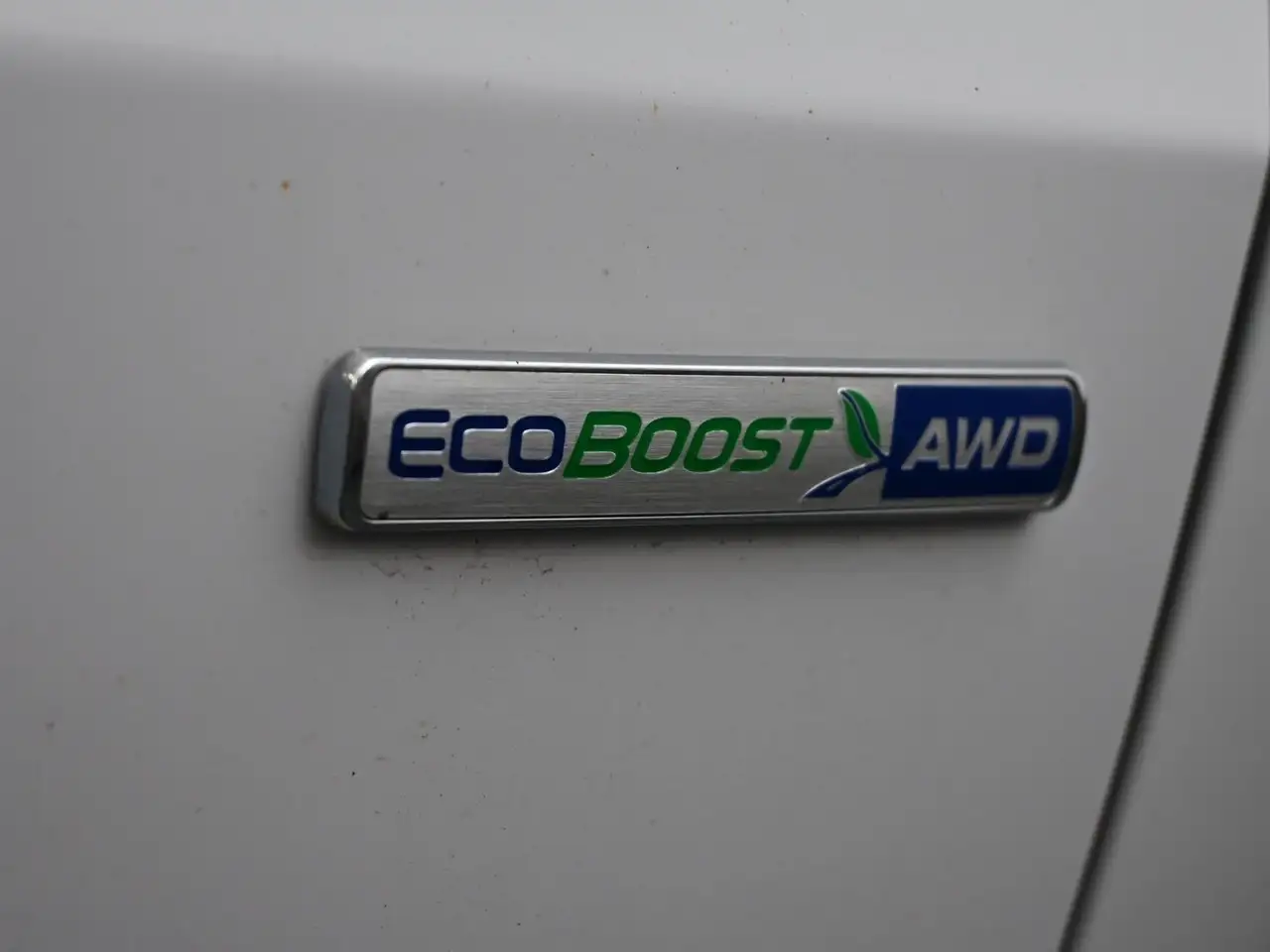 Ford Escape снимка Ford Escape